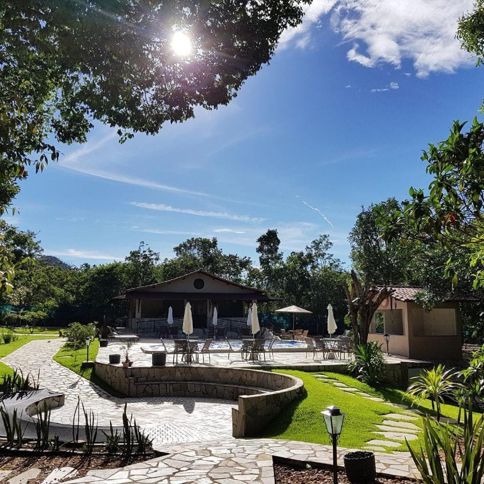 Orla Morada Do Sol Hotel ปิเรนนอโปลิส ภายนอก รูปภาพ